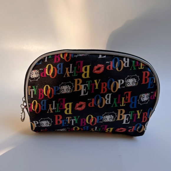 Betty Boop Cosmetic Bags (2) Fleischer Studios 2014 - Picture 3 of 12